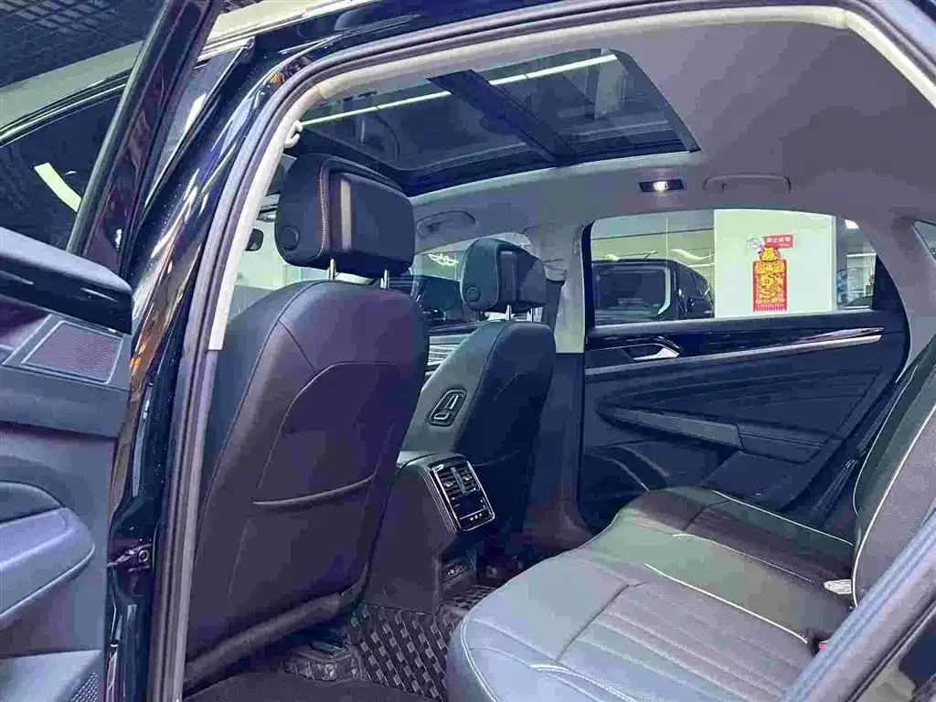 Volkswagen Passat — фото 8