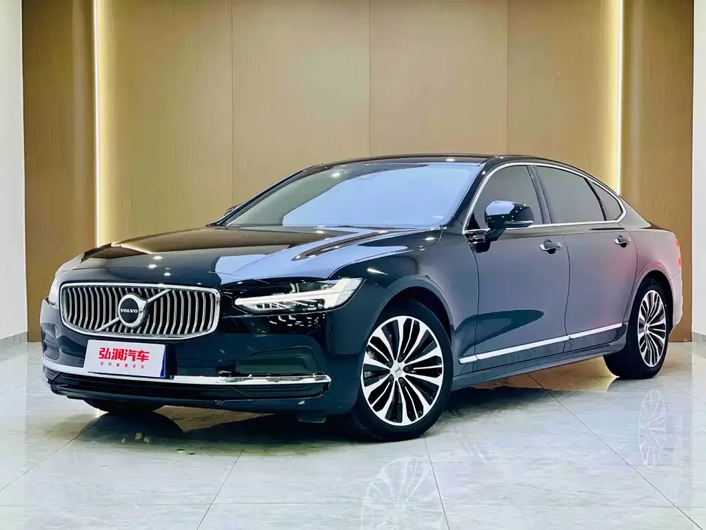 Volvo S90 — фото 1
