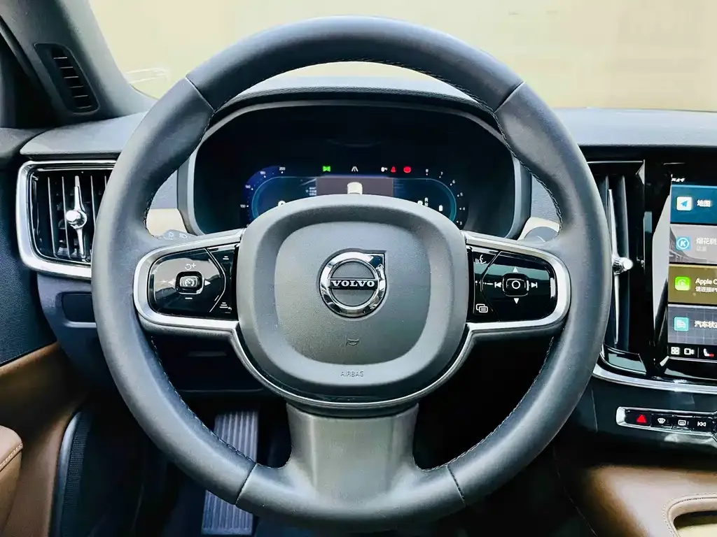 Volvo S90 — фото 5