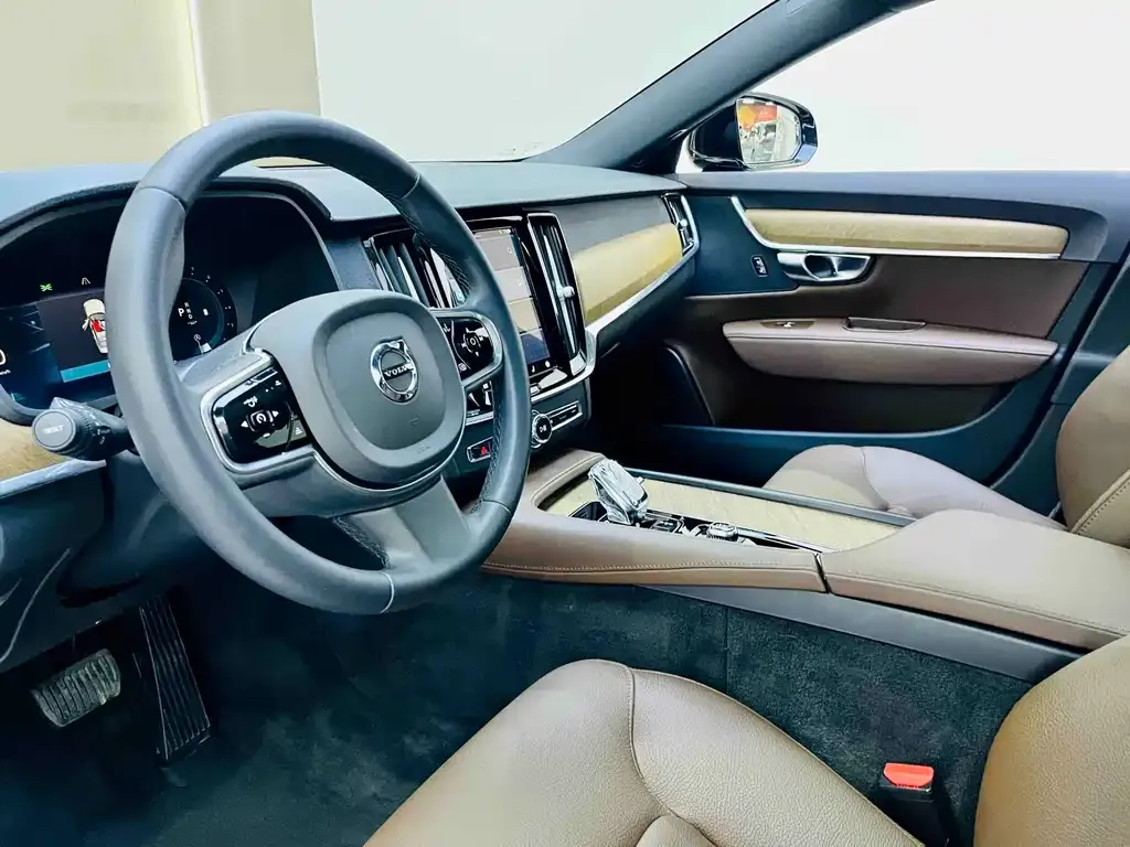 Volvo S90 — фото 7
