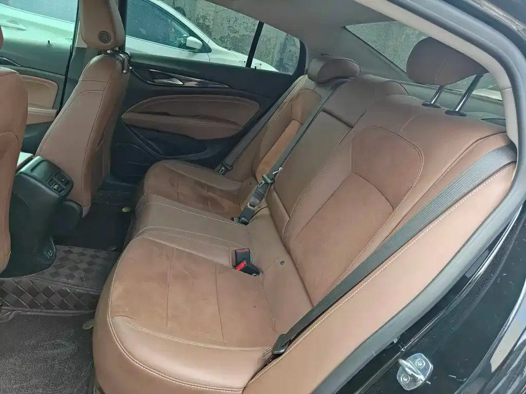 Buick Regal — фото 8