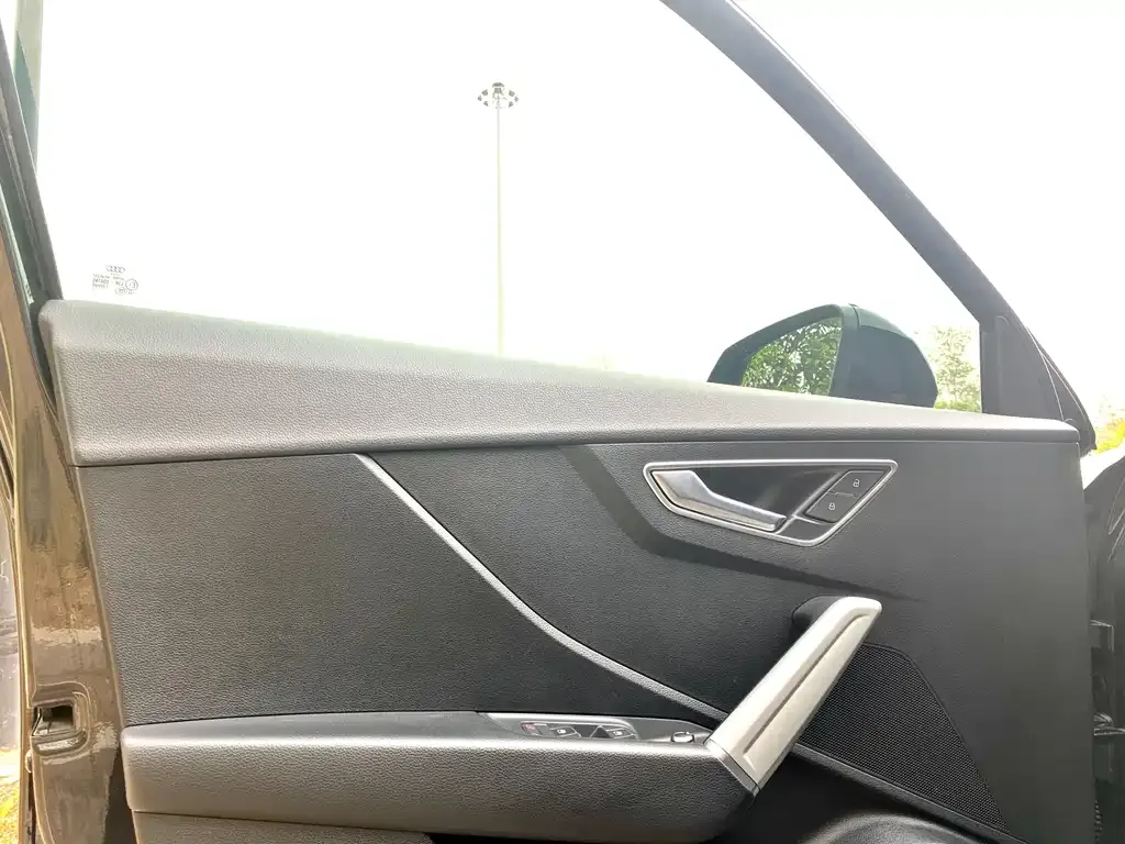 Audi Q2L 2021 из CN, фото 5