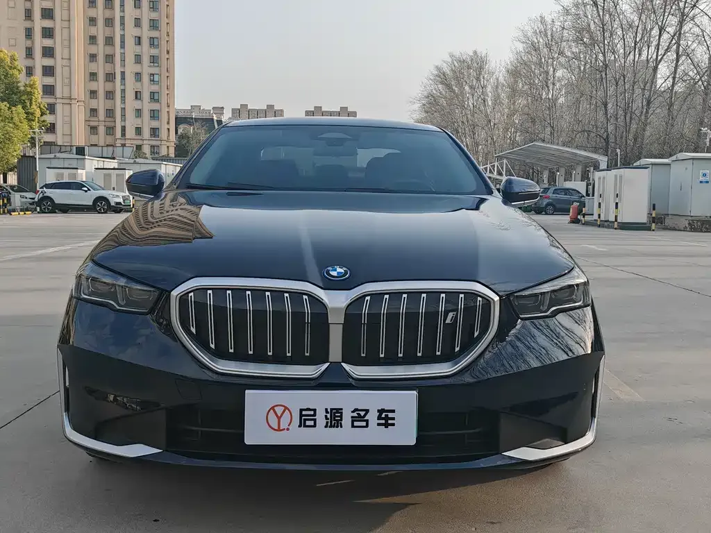 BMW i5 2025 из CN, фото 4
