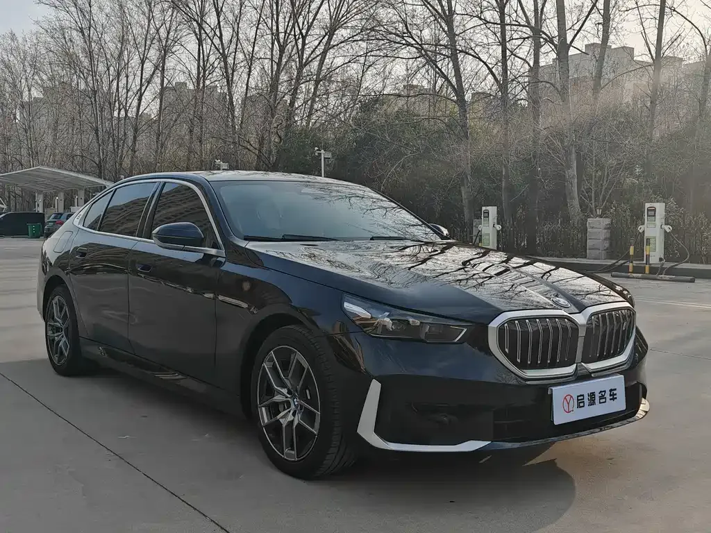 BMW i5 2025 из CN, фото 8