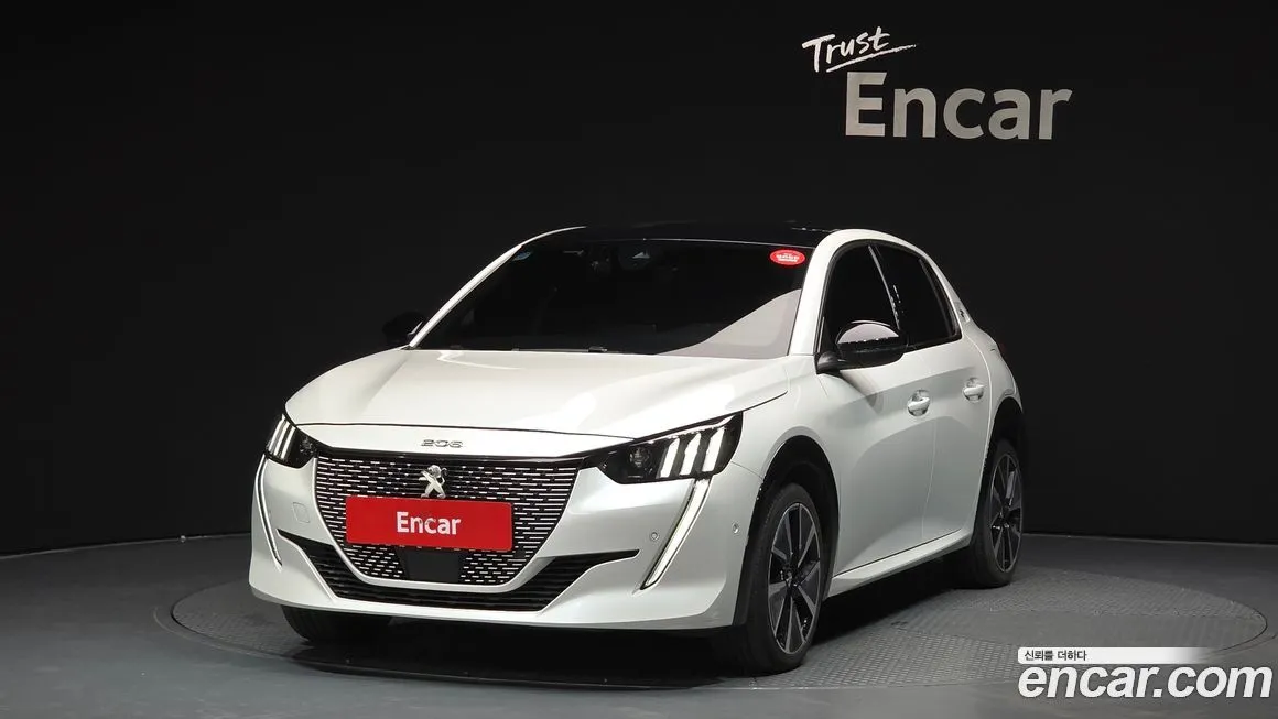 Peugeot 208 2022 из KR, фото 1