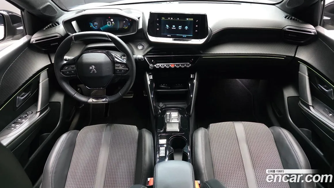Peugeot 208 2022 из KR, фото 8