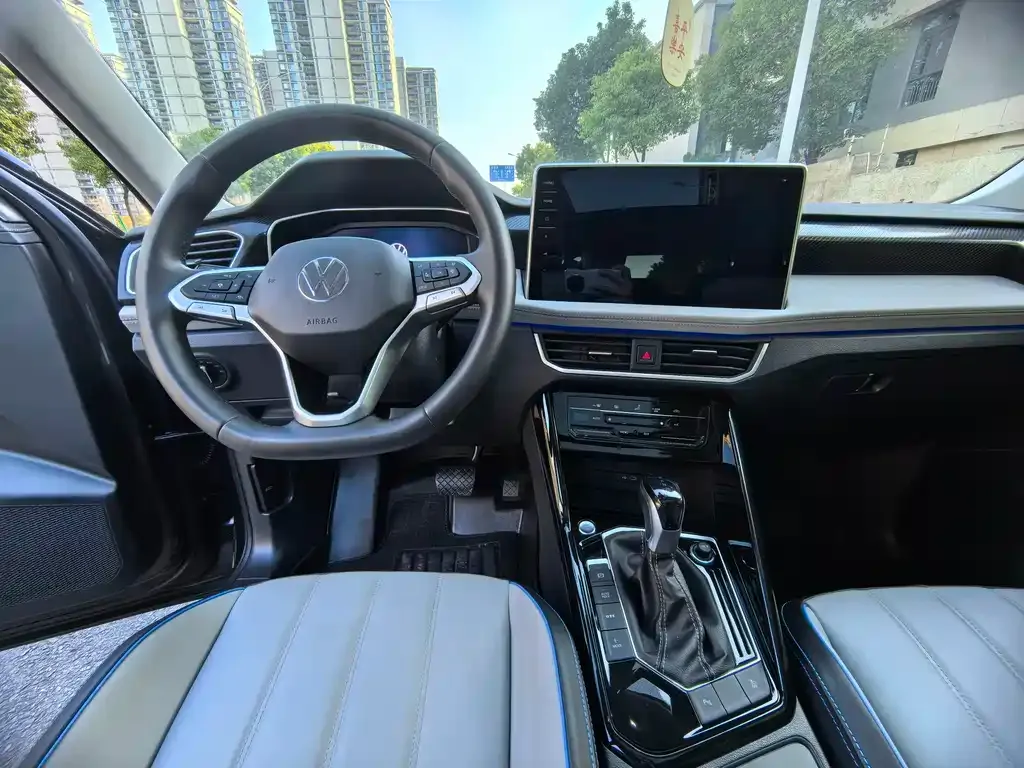 Volkswagen GTE PHEV 2024 из CN, фото 3