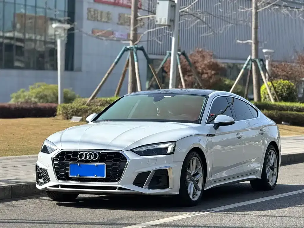Audi A5 (Import) 2021 из CN, фото 1