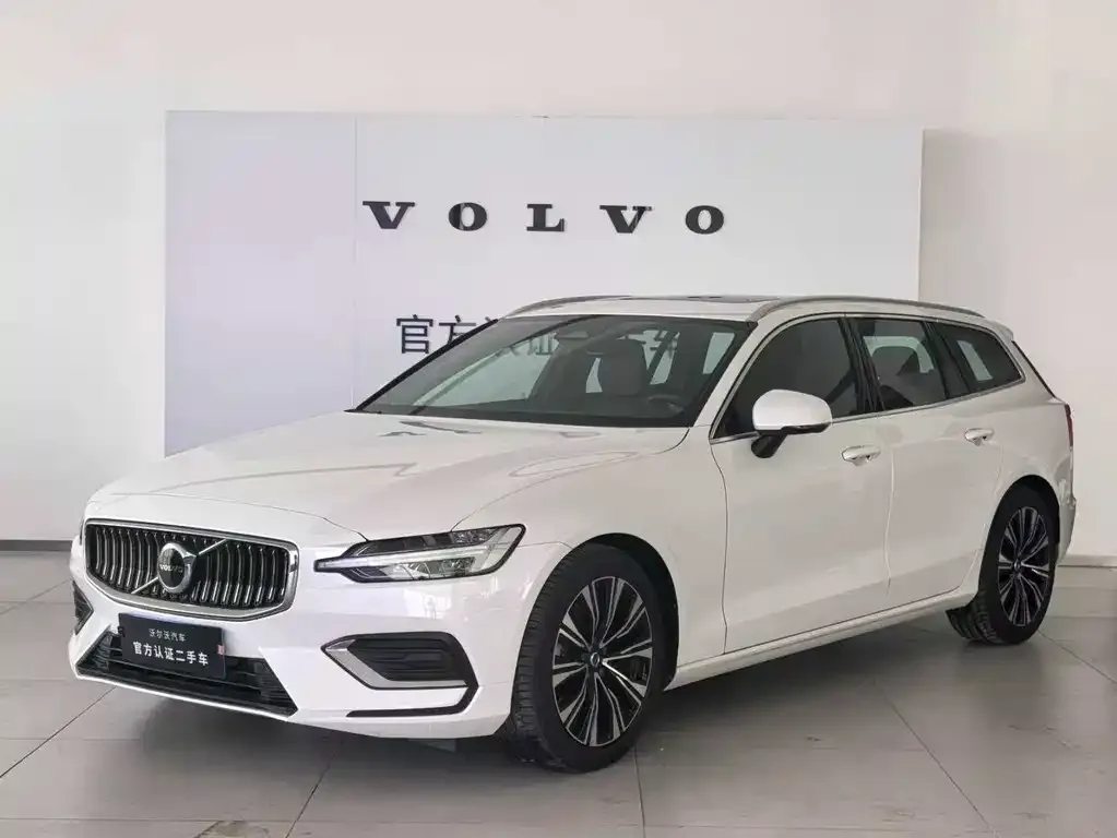 Volvo V60 — фото 1