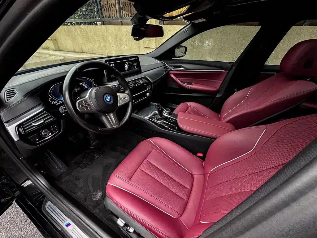 BMW 5 Series New Energy — фото 9