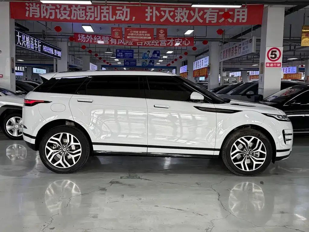 Land Rover Evoque — фото 7