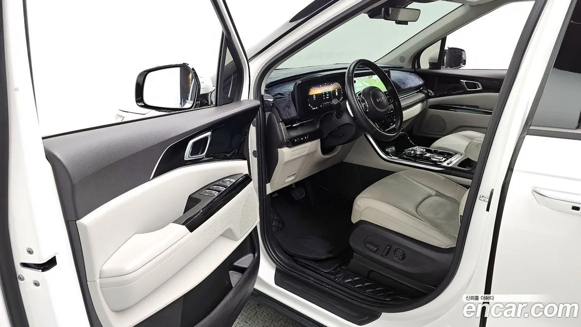 Kia Carnival — фото 9