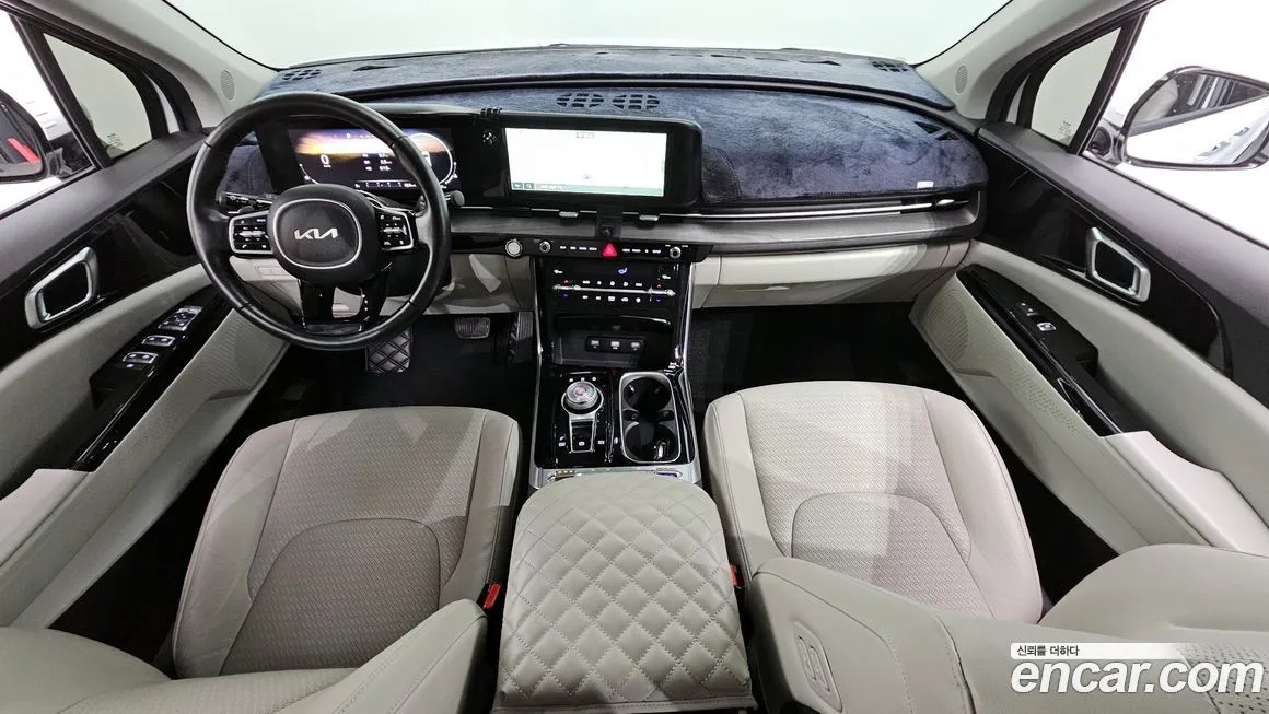 Kia Carnival — фото 10