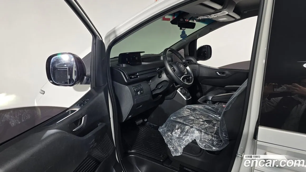 Hyundai Staria 2024 из KR, фото 2