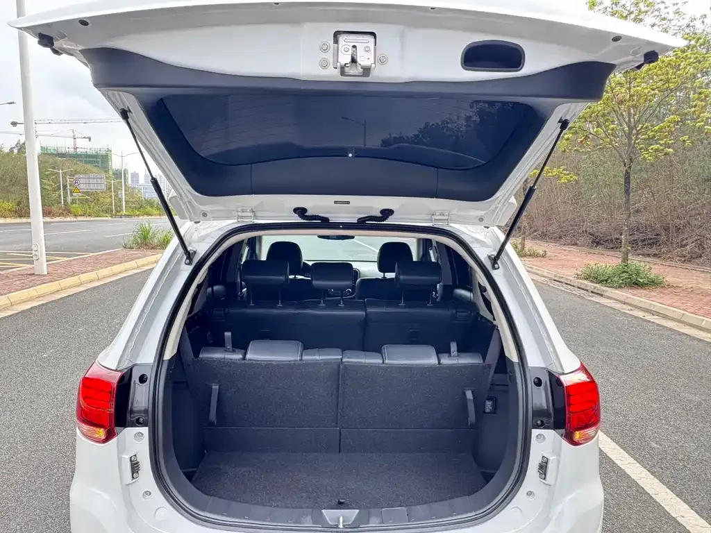 Mitsubishi Outlander — фото 4