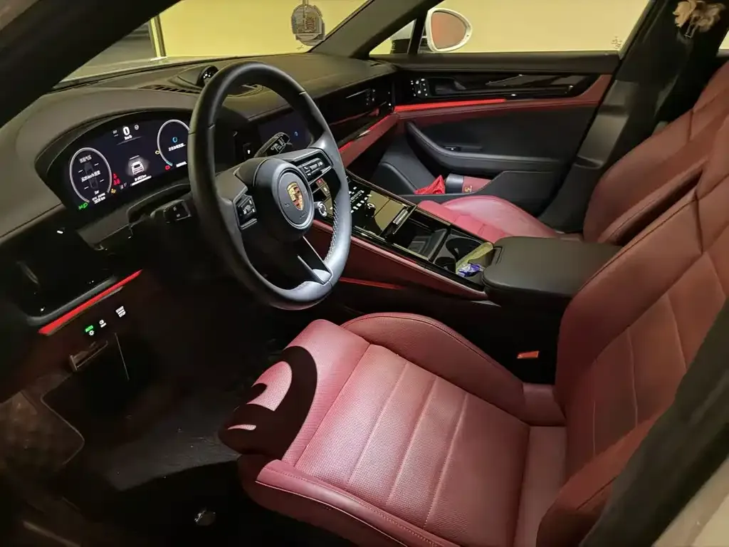 Porsche Panamera 2025 из CN, фото 2