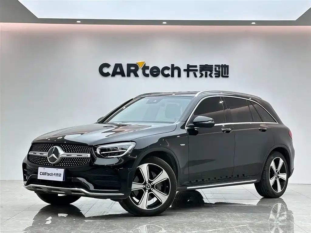 Mercedes-Benz GLC — фото 1