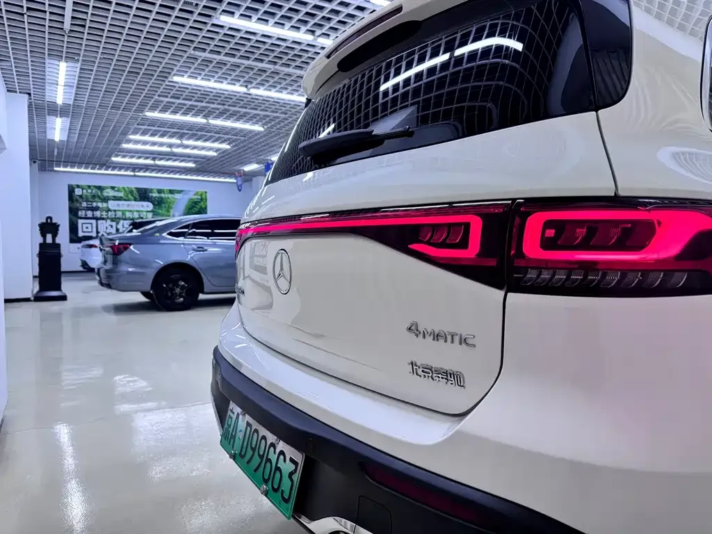 Mercedes-Benz EQB 2022 из CN, фото 8