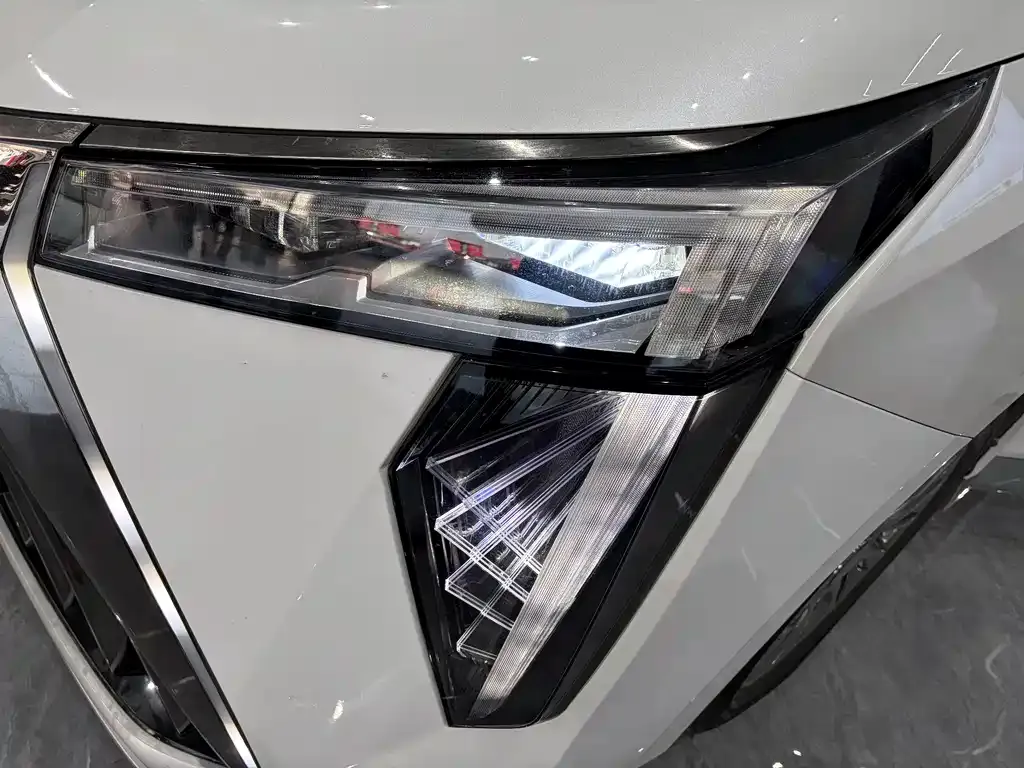 GAC Motor Trumpchi M8 — фото 8