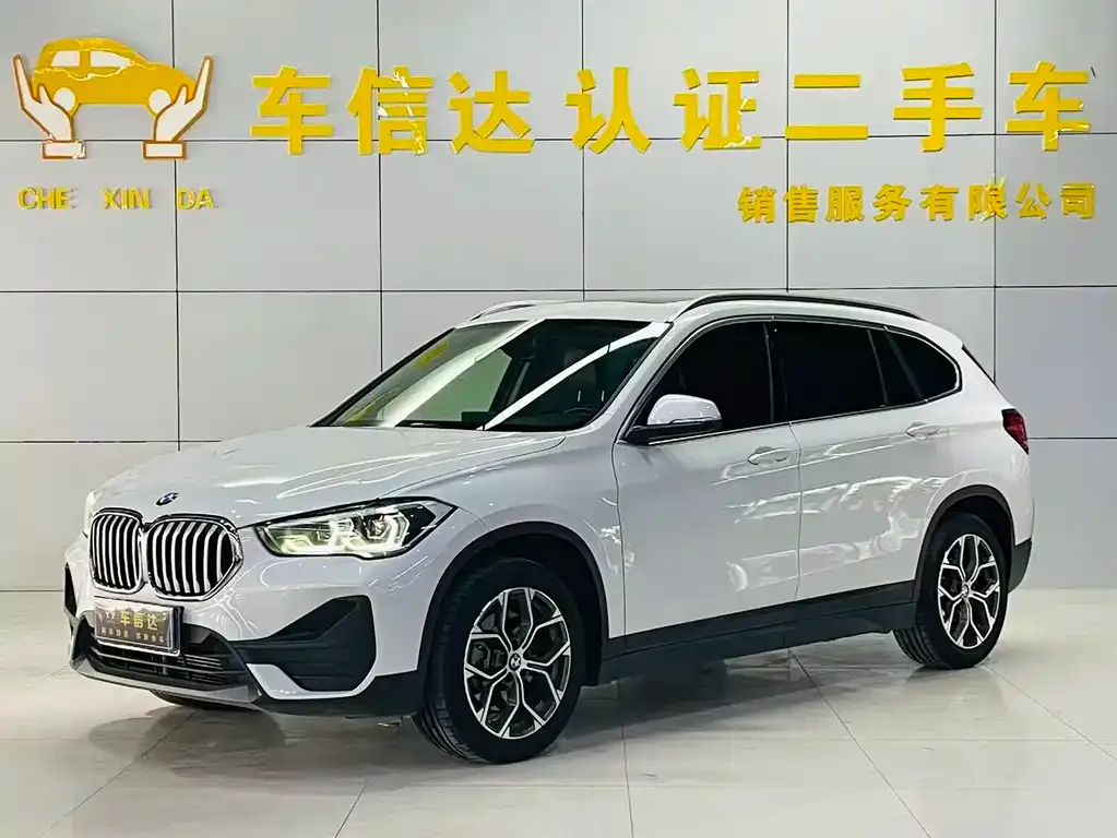 BMW X1 — фото 1