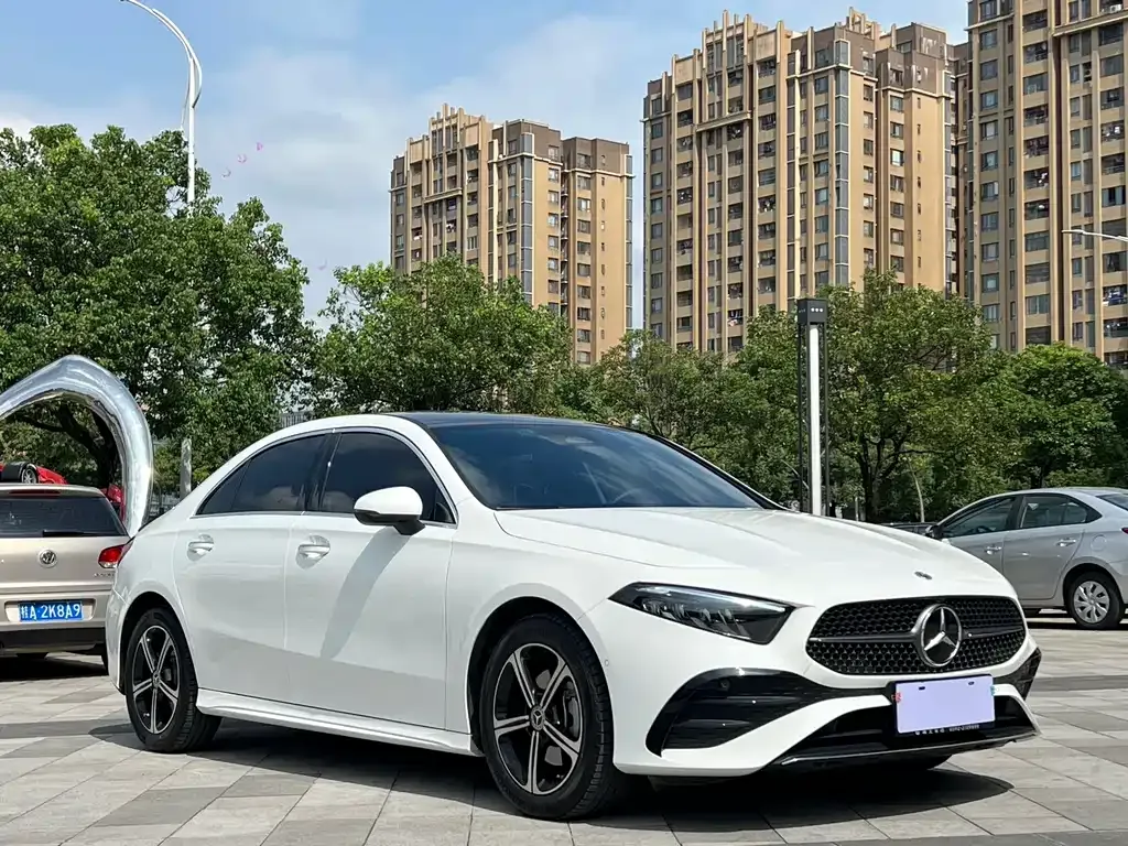 Mercedes-Benz A-Class — фото 8