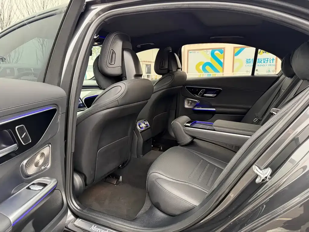 Mercedes-Benz C-Class 2023 из CN, фото 8