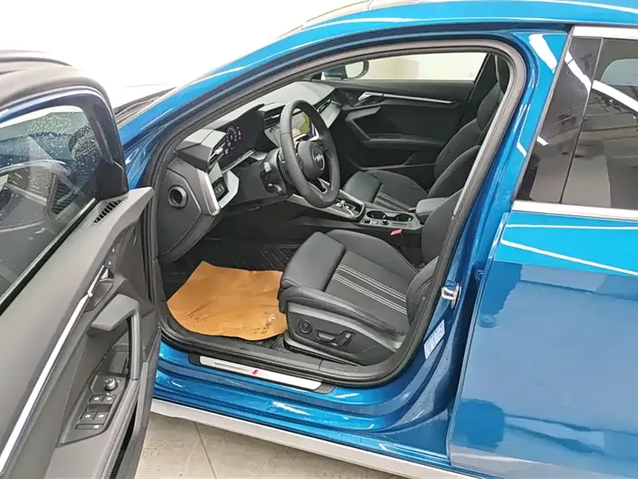 Audi A3 2021 из CN, фото 2