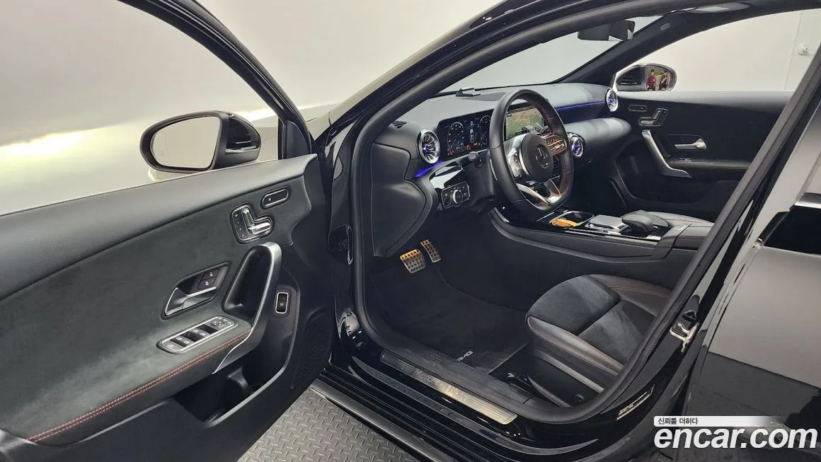 Mercedes-Benz A-Class 2023 из KR, фото 9