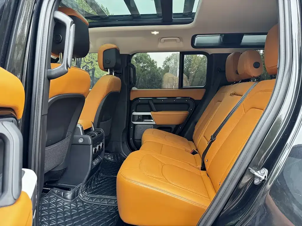 Land Rover Defender — фото 5