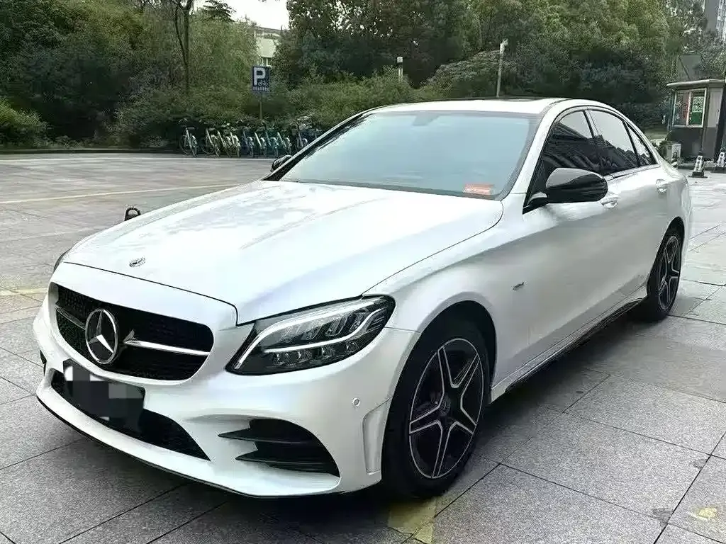 Mercedes-Benz C-Class — фото 1