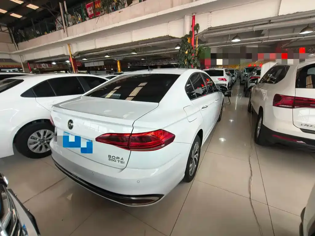 Volkswagen Bora 2024 из CN, фото 9