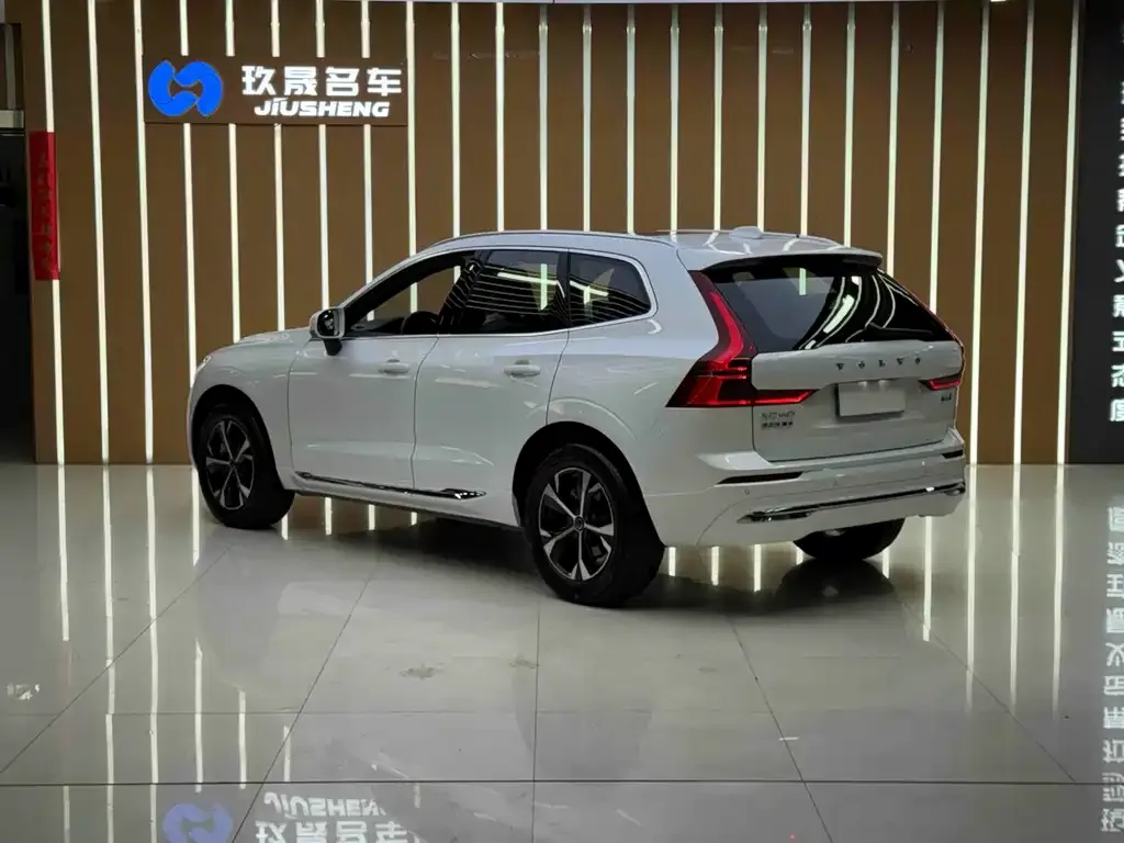 Volvo XC60 2025 из CN, фото 7