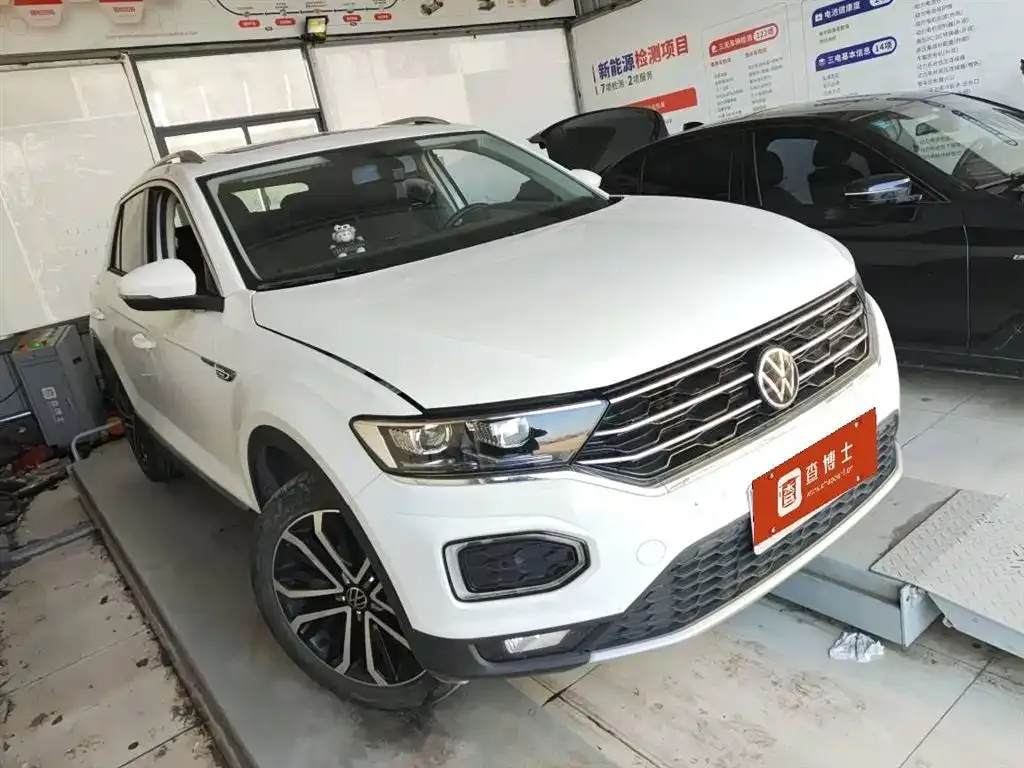 Volkswagen T-Roc 2023 из CN, фото 5