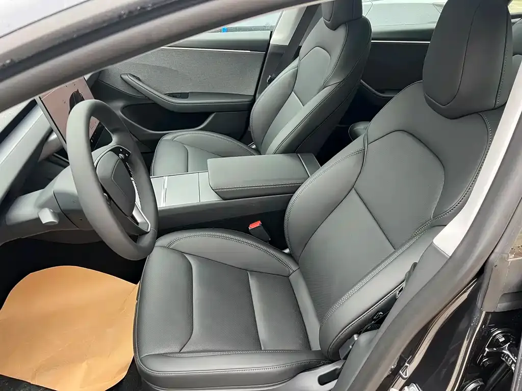 Tesla Model 3 — фото 6
