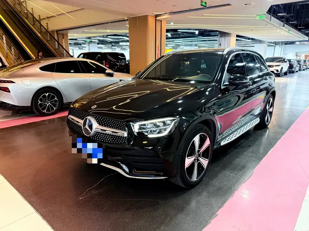 Mercedes-Benz GLC — фото 1