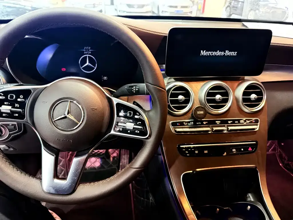 Mercedes-Benz GLC — фото 4