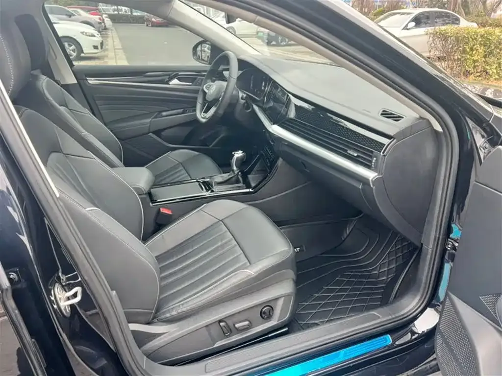 Volkswagen Passat — фото 4