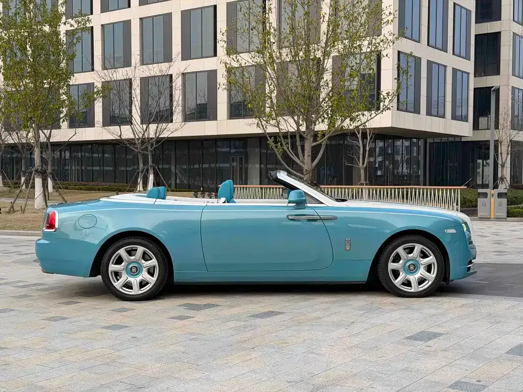 Rolls-Royce Dawn 2021 из CN, фото 4