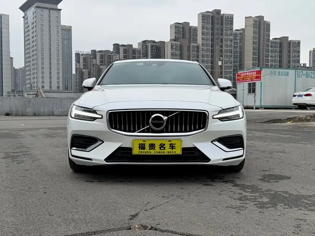 Volvo S60 — фото 3