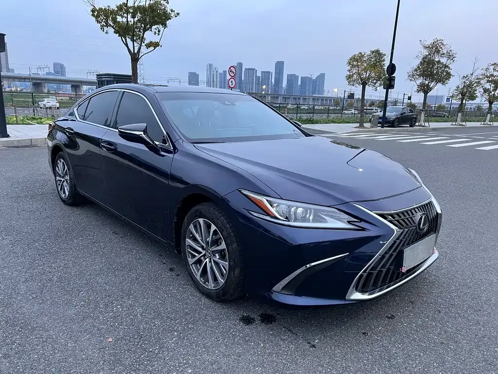 Lexus ES 2023 из CN, фото 4