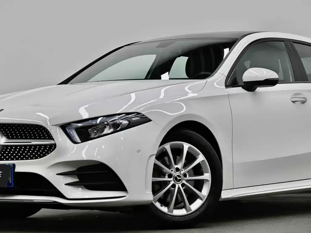 Mercedes-Benz A-Class — фото 8