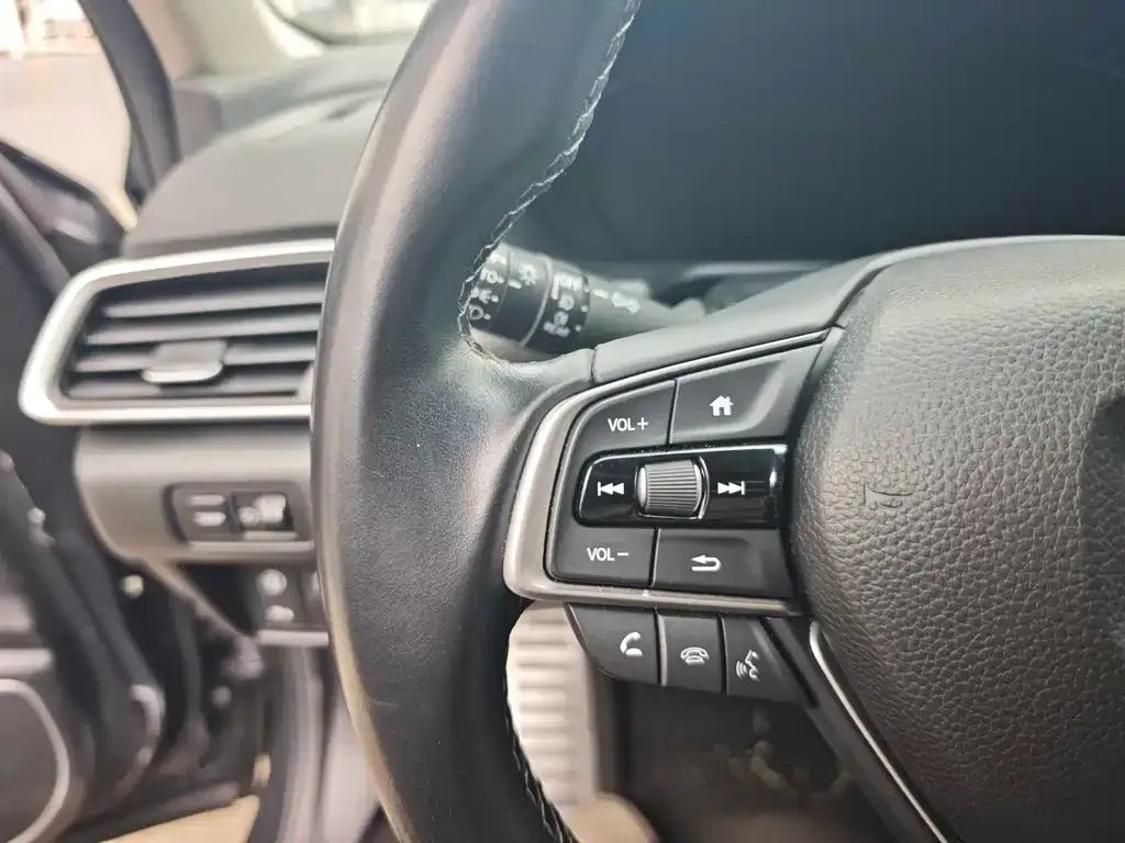 Honda Accord — фото 4