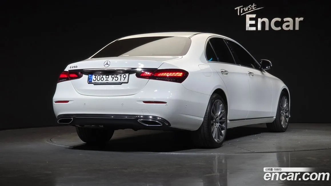 Mercedes-Benz E-Class 2021 из KR, фото 2