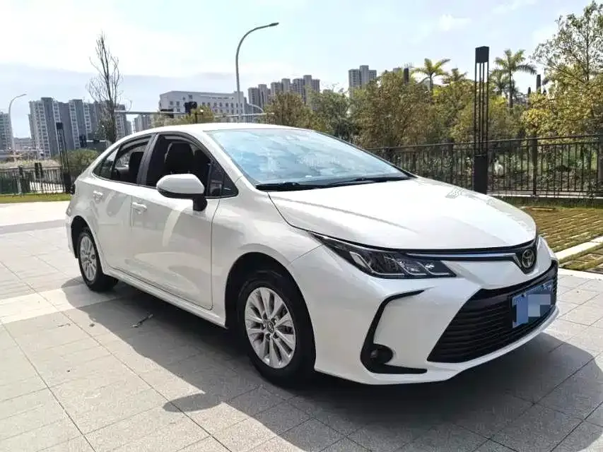 Toyota Corolla — фото 2