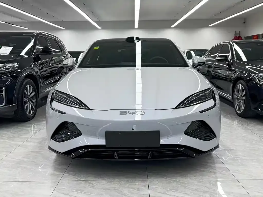 BYD Seal — фото 4