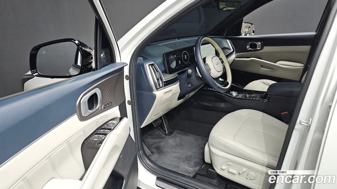 Kia Sorento — фото 8