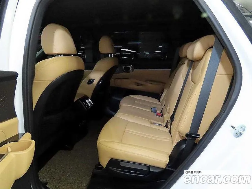 Kia Sorento — фото 5