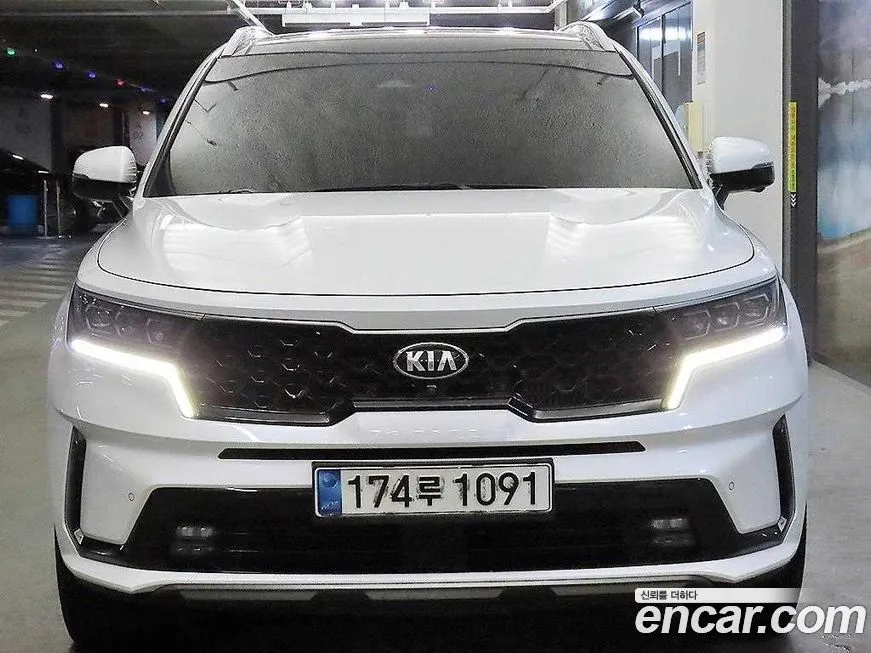 Kia Sorento — фото 9