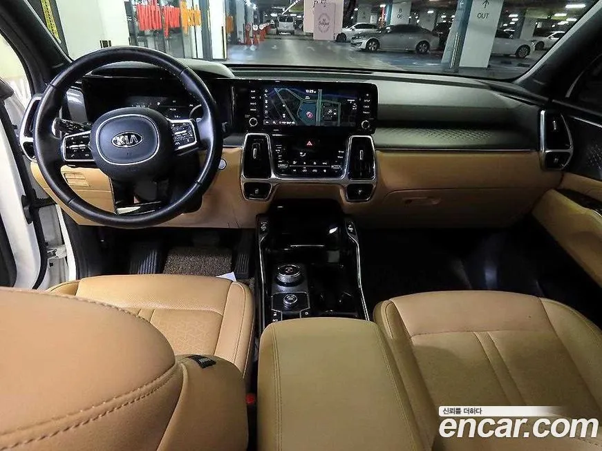 Kia Sorento — фото 6