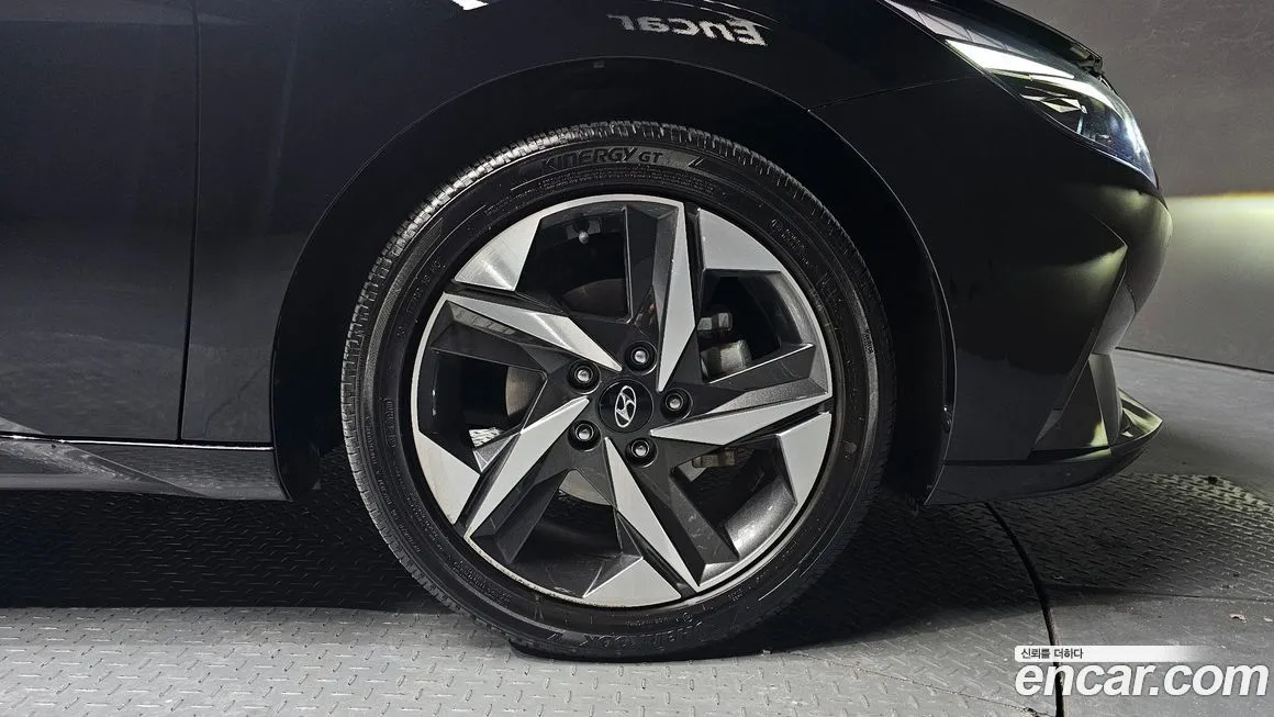 Hyundai AVANTE — фото 4